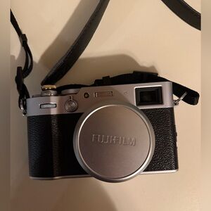 Fujifilm x100V